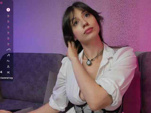 _Meggi_ webcam