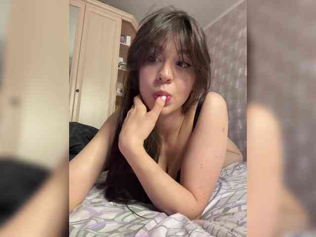 _Meggi_ webcam