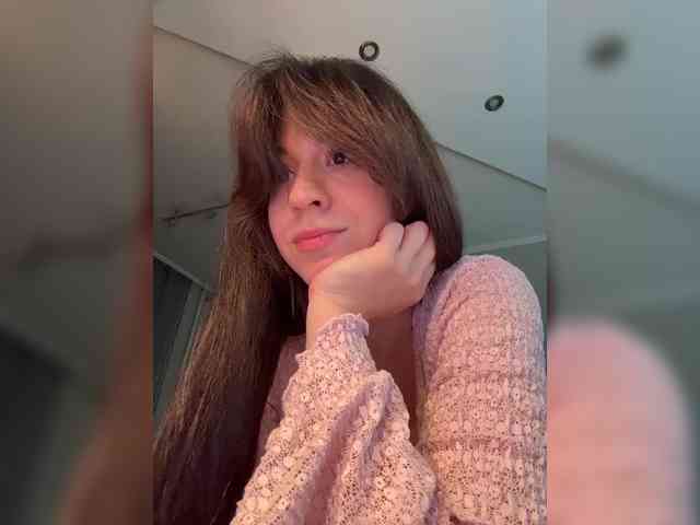 _Meggi_ webcam