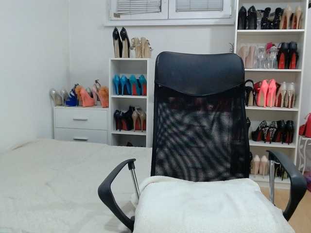 MisstressSabi live cam on BongaCams