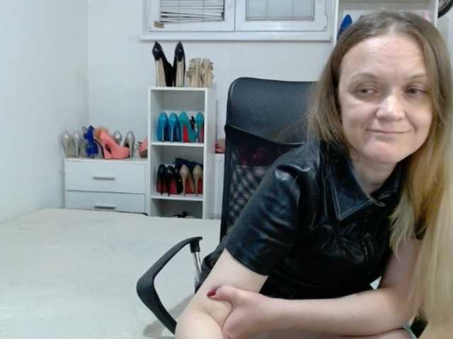 MisstressSabi live cam preview