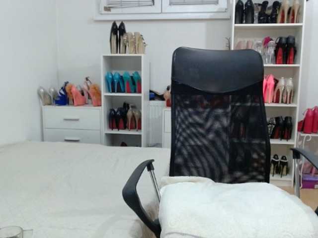 MisstressSabi live cam on BongaCams