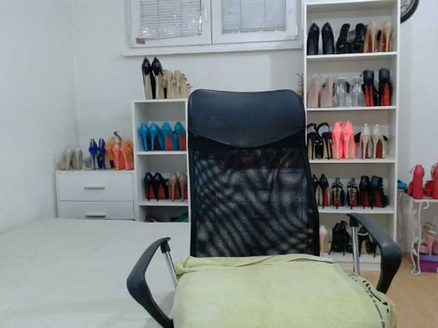 MisstressSabi live cam on BongaCams