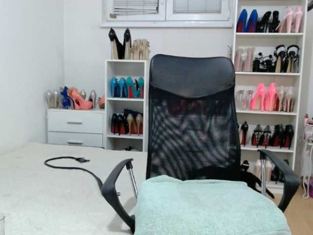 MisstressSabi live cam on BongaCams