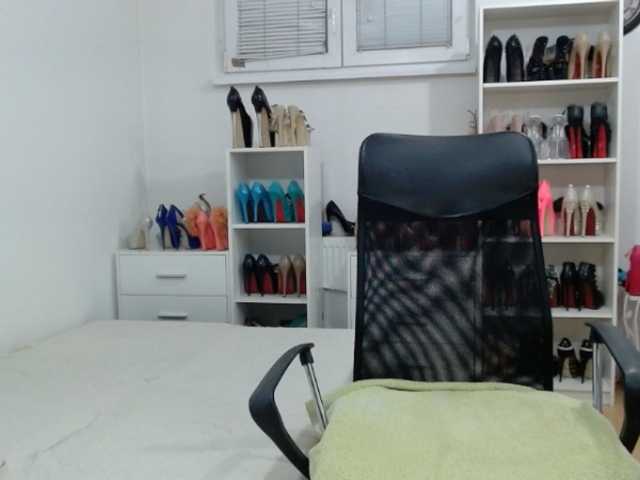 MisstressSabi live cam on UnifiedCams