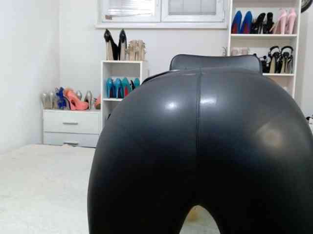 MisstressSabi webcam
