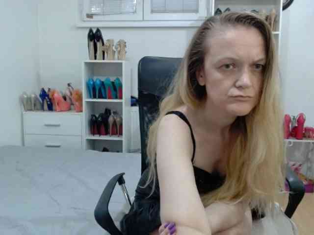 MisstressSabi webcam