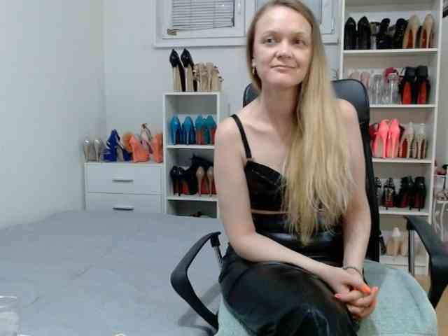 MisstressSabi webcam