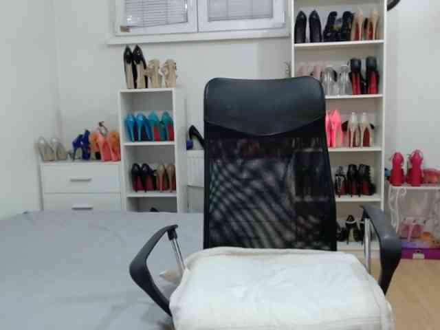 MisstressSabi webcam
