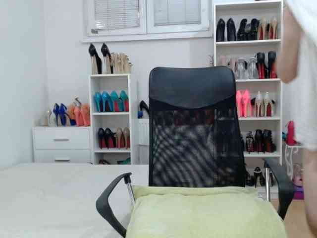 MisstressSabi webcam