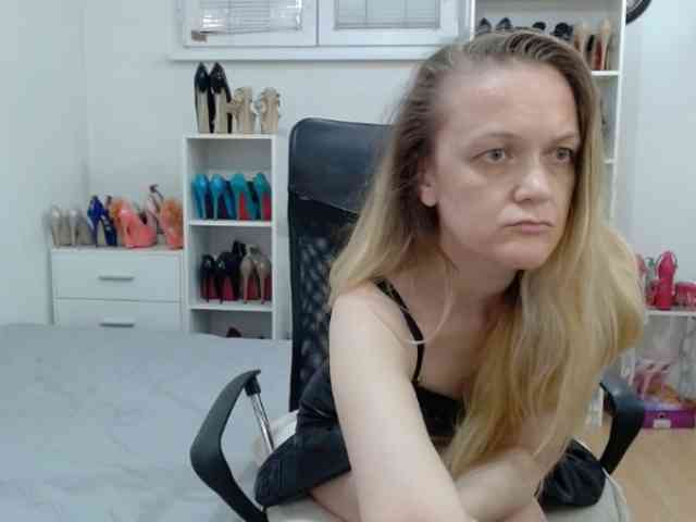 MisstressSabi webcam