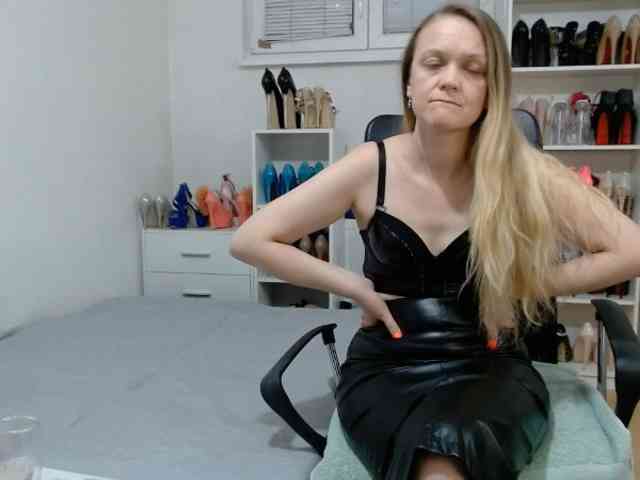 MisstressSabi webcam