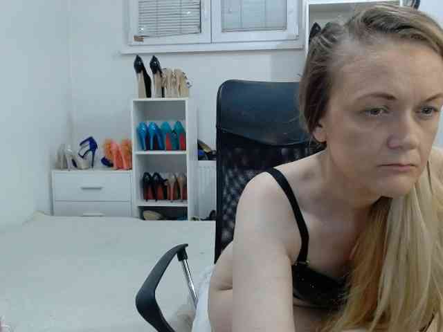 MisstressSabi webcam