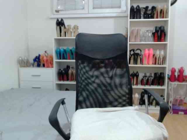 MisstressSabi webcam