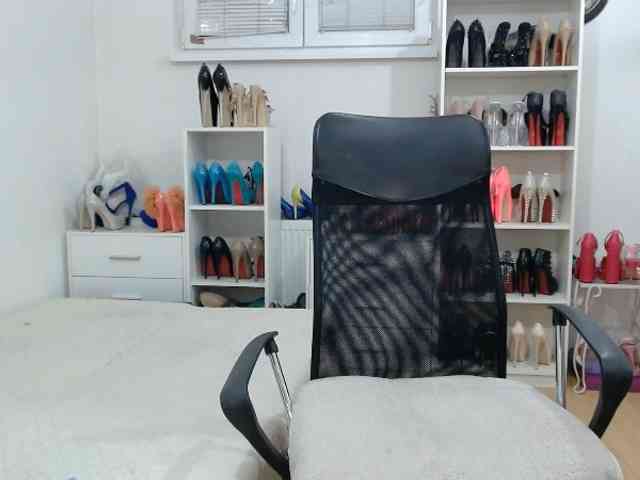 MisstressSabi webcam