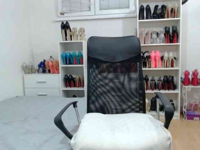 MisstressSabi webcam