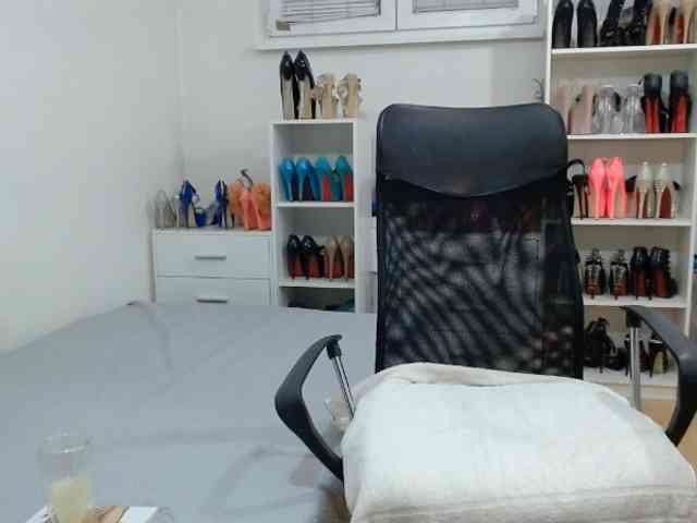 MisstressSabi webcam