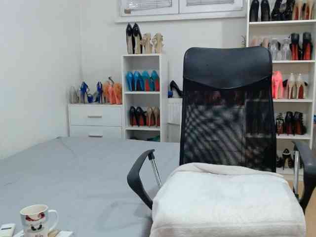 MisstressSabi webcam