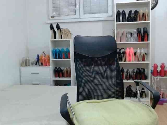 MisstressSabi webcam
