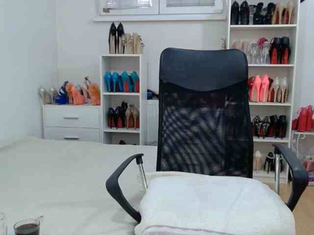 MisstressSabi webcam