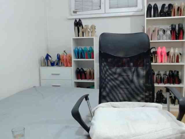 MisstressSabi webcam