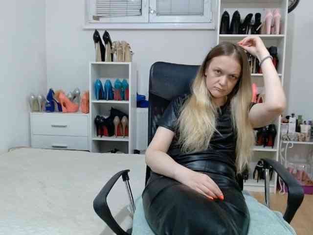 MisstressSabi webcam