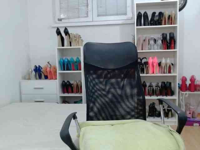 MisstressSabi webcam