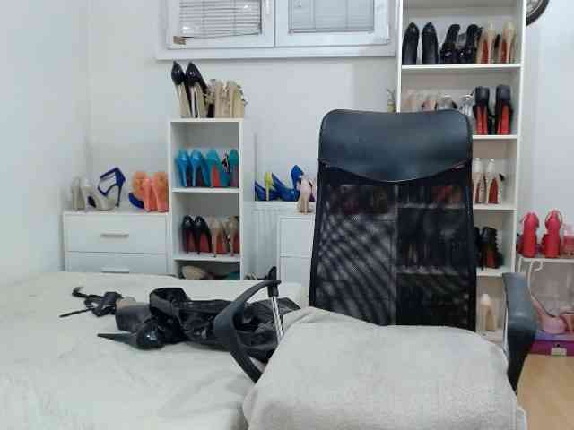 MisstressSabi webcam