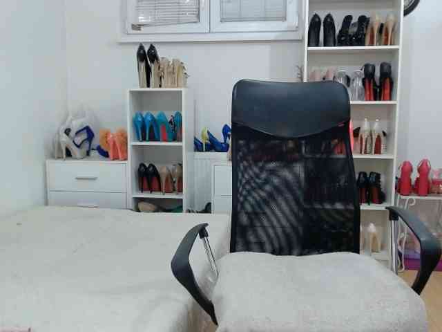 MisstressSabi webcam