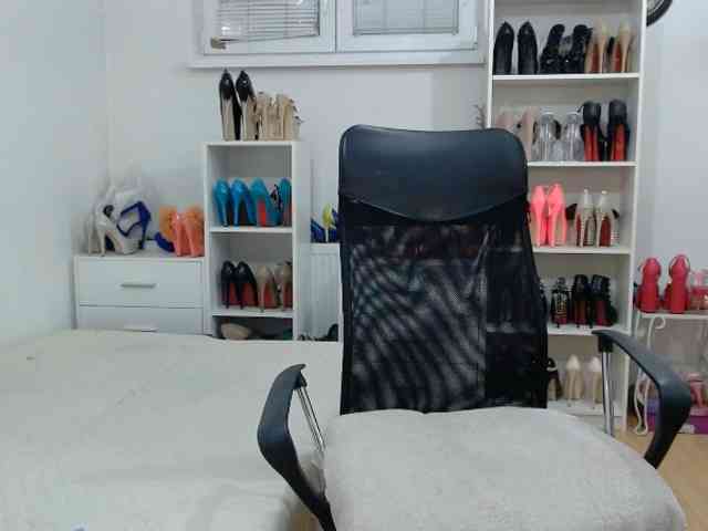 MisstressSabi webcam