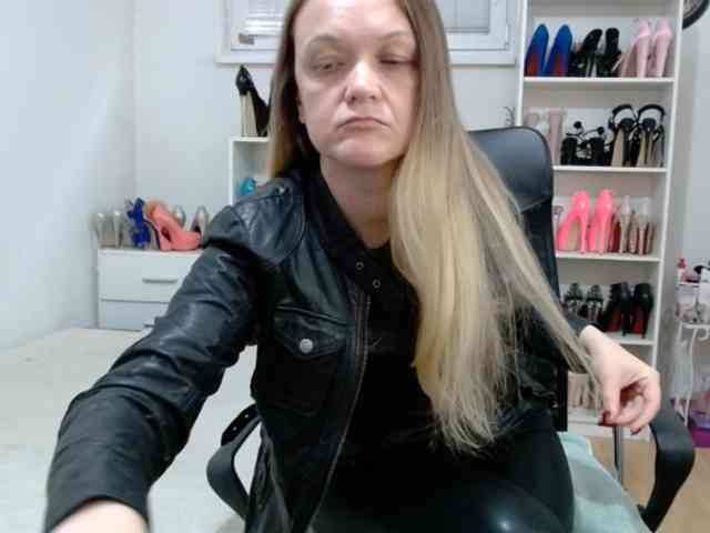 MisstressSabi webcam