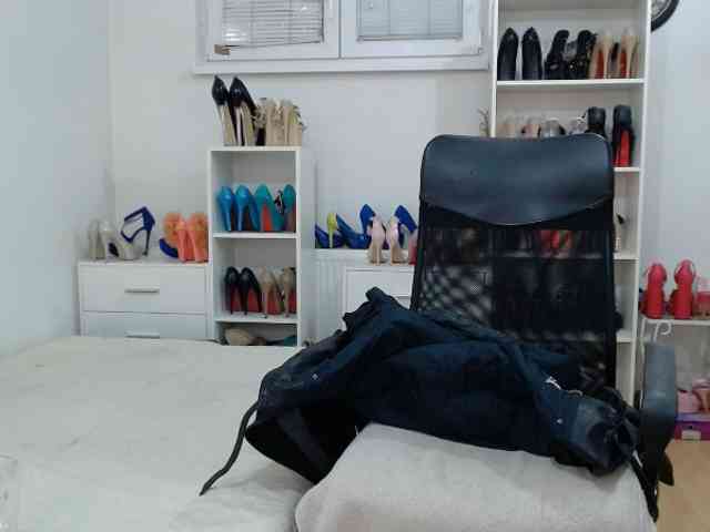 MisstressSabi webcam