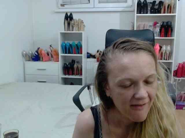 MisstressSabi webcam