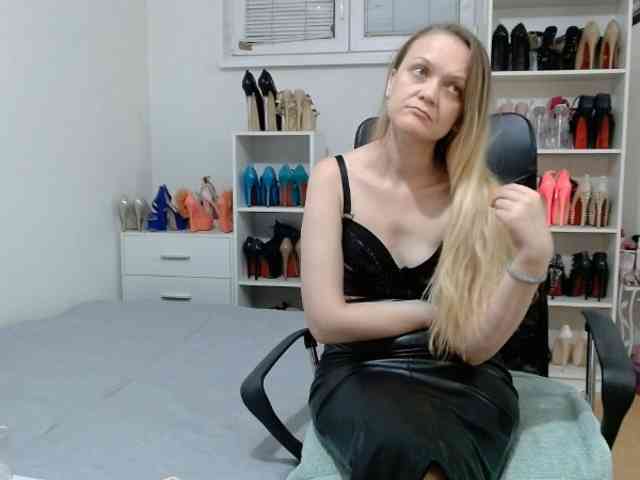 MisstressSabi webcam