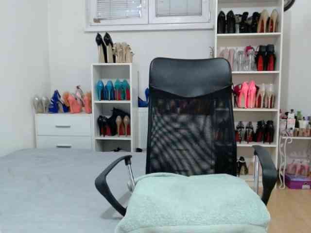 MisstressSabi webcam