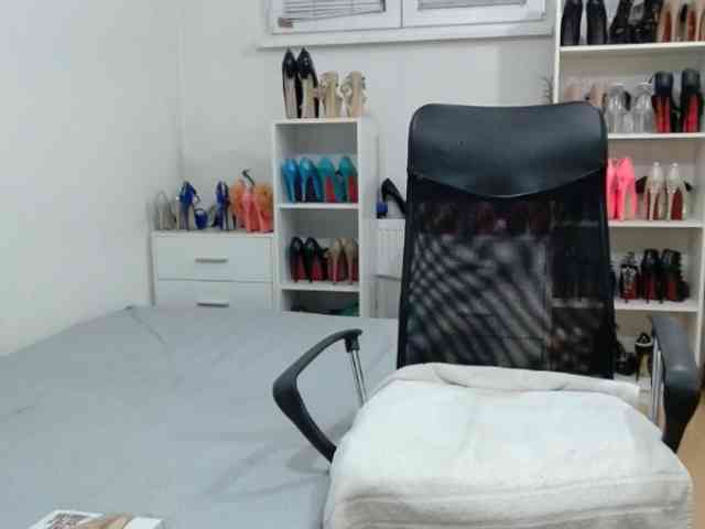 MisstressSabi webcam
