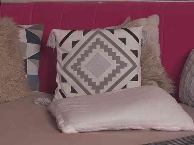 Modella: LoriMinelli