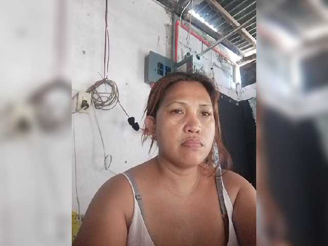 pinaymaniac69 live cam on BongaCams