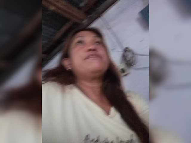 pinaymaniac69 live cam on BongaCams