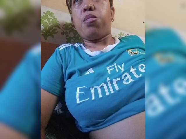 pinaymaniac69 live cam on BongaCams