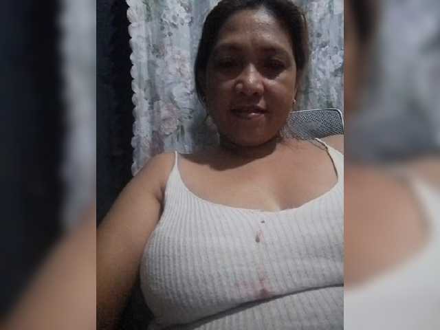 pinaymaniac69 live cam on BongaCams
