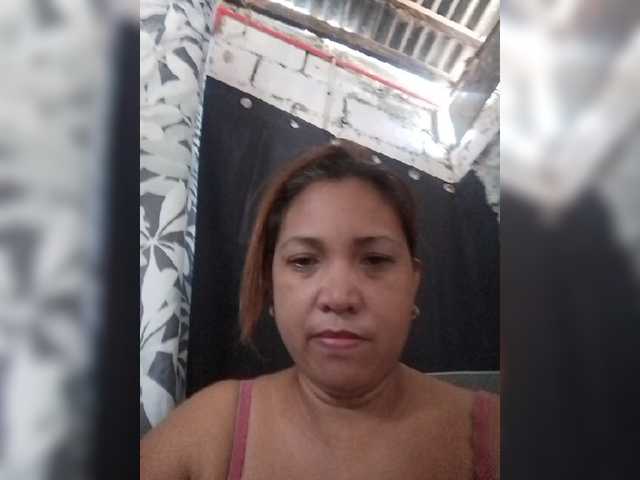 pinaymaniac69 live cam on BongaCams