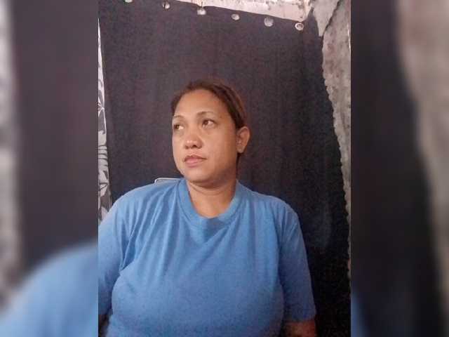 pinaymaniac69 live cam on BongaCams