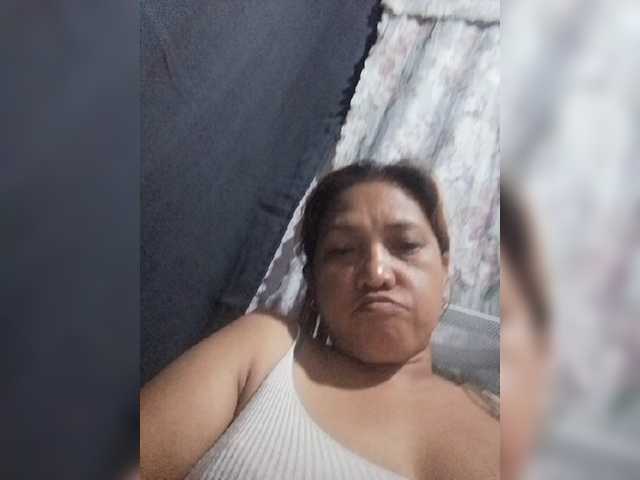 pinaymaniac69 live cam on BongaCams