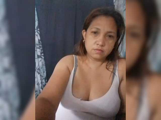 pinaymaniac69 live cam on BongaCams