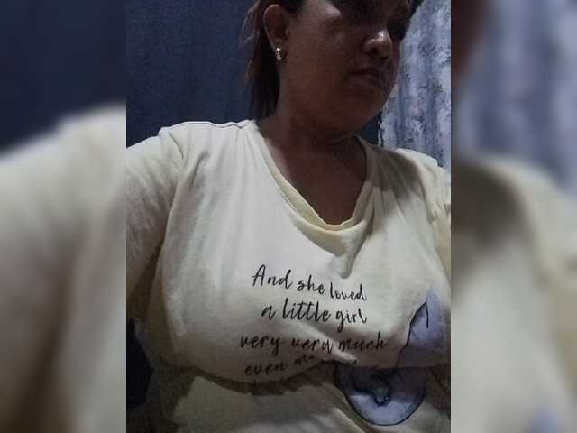 pinaymaniac69 live cam on BongaCams