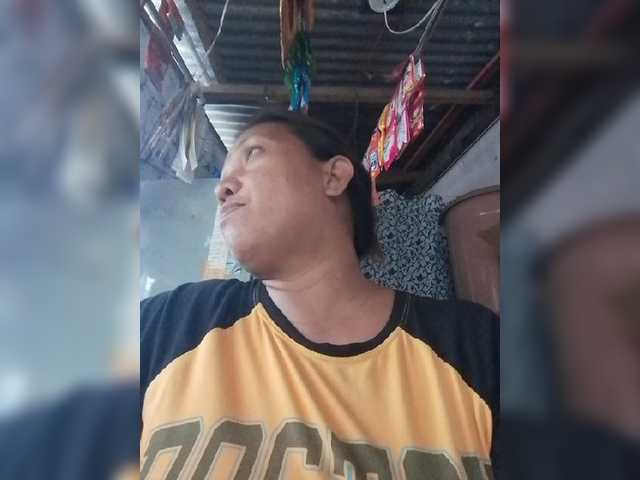 pinaymaniac69 live cam on BongaCams