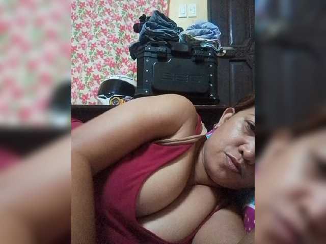 pinaymaniac69 live cam on BongaCams