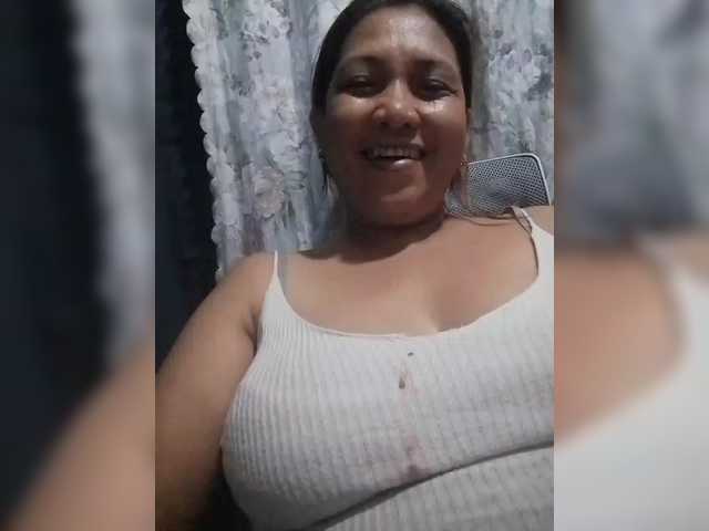 pinaymaniac69 live cam on BongaCams