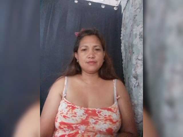 pinaymaniac69 live cam on BongaCams